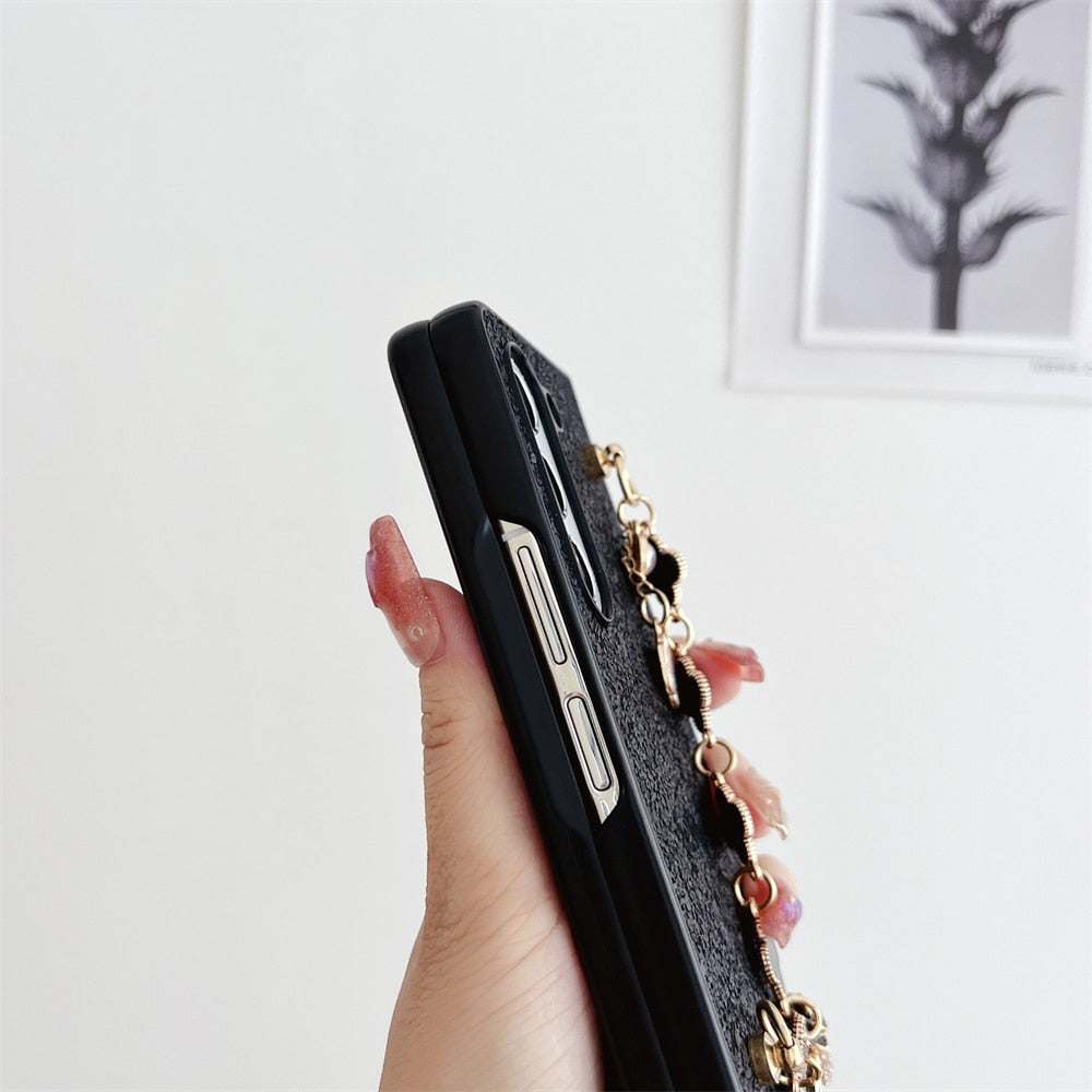 Fashion Four leaf Clover Bracelet Chain Phone Case For Samsung Galaxy Z Fold